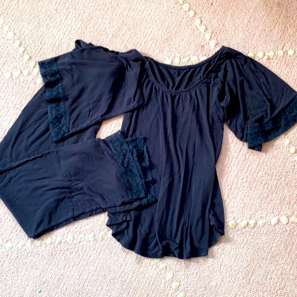 Belabumbum Maternity pajamas.